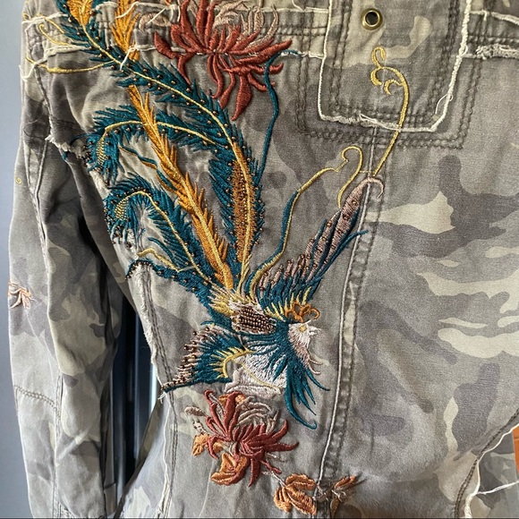 Y2K fashion camo jacket with embroidery - Picture 5 of 6